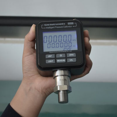 Accurate and Easy HS602 Intelligent Pressure Calibrator for Liquid Media Applications