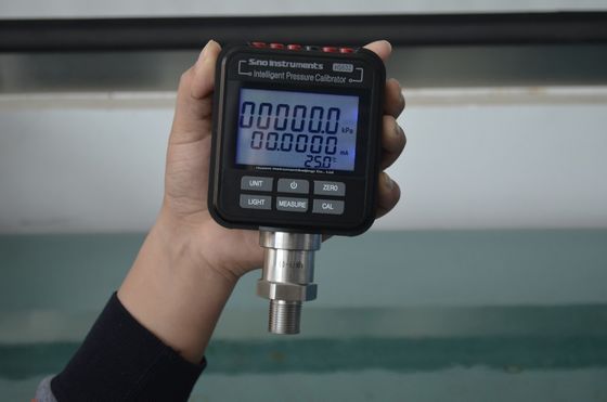 Accurate and Easy HS602 Intelligent Pressure Calibrator for Liquid Media Applications