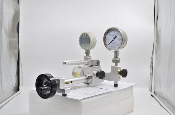6kgs HS705 Manual Hydraulic Pressure Hand Pump for Transformer Oil Applications