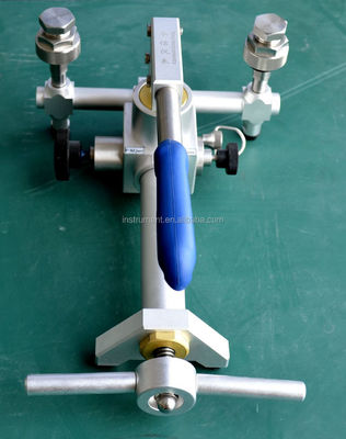 0.1mbar Adjustment Resolution HS703 Hand-operated Calibration Pressure Source in Buna-N