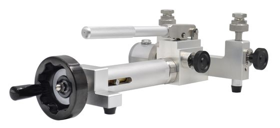 5kgs HS705 Hydraulic Pressure Transducer Calibrator for Oil Medium