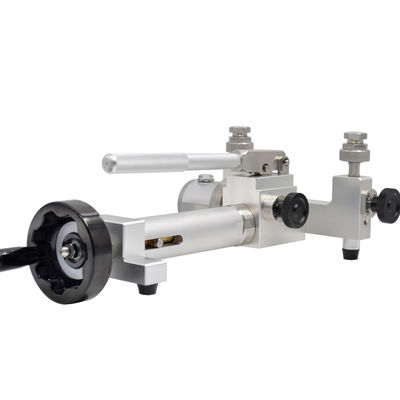 HS705 700bar Portable Manual Hydraulic Pressure Test Pump for Accurate Readings