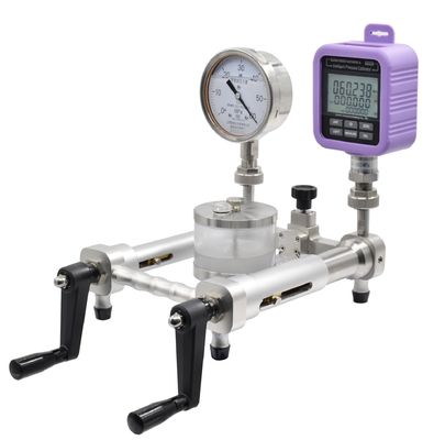 Adjust Resolution 0.1kPa Portable Hydraulic Pressure Test Pump HS711A with 2.6kgs Weight