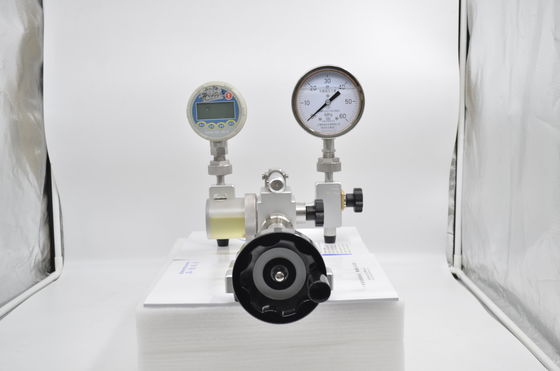 Hydraulic Oil Pressure Comparator 0-700 bar The Perfect Addition to Your Machinery