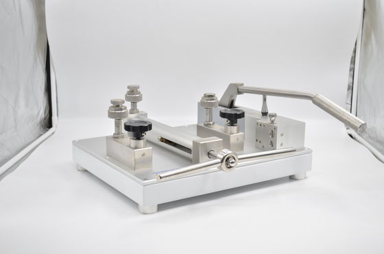 Accurate 60 Bar Gauge Calibration Pump HS721 for Pressure Range -0.95-60 bar and 14.8KGS