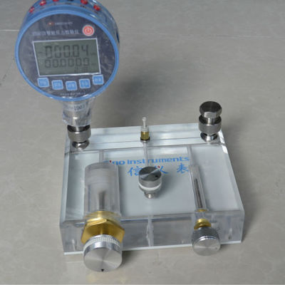 Industrial Grade Pneumatic Micro Pressure Comparison Pump -0.5-0.5 bar for Heavy-Duty