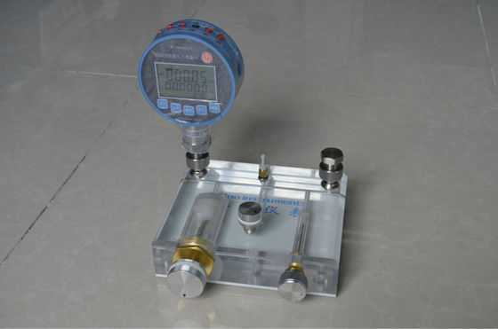 Industrial Grade Pneumatic Micro Pressure Comparison Pump -0.5-0.5 bar for Heavy-Duty