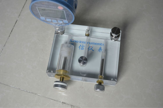 Industrial Grade Pneumatic Micro Pressure Comparison Pump -0.5-0.5 bar for Heavy-Duty