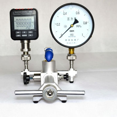 Enhance Your Measurements with Our Lightweight 900 psi Pneumatic Pressure Calibrator