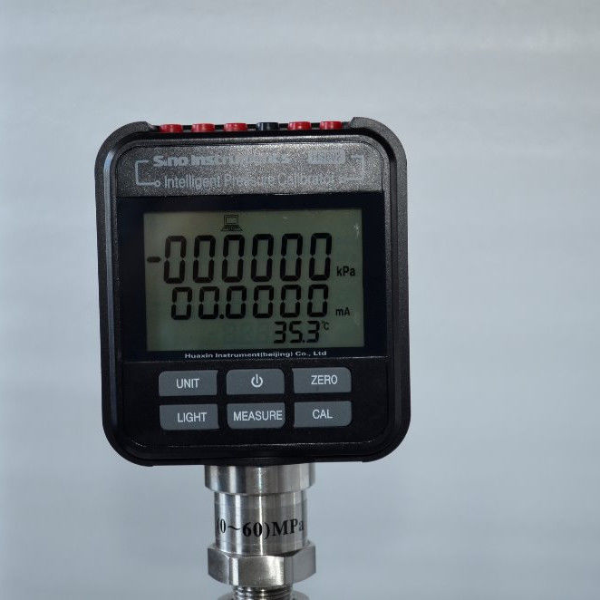 Versatile and Professional HS602 Intelligent Pressure Calibrator with 1/4NPT M Connector