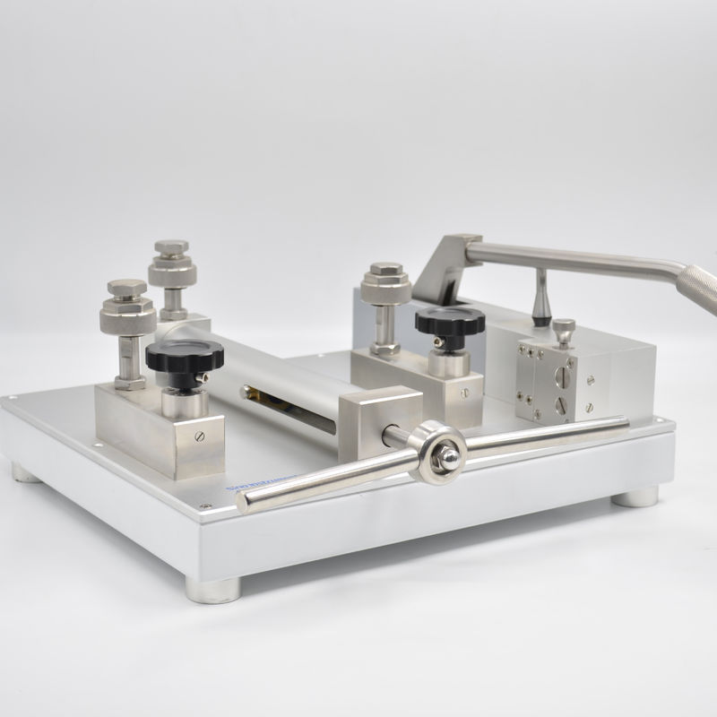 HS721 Bench Type Pneumatic Pressure Calibration Comparator with -0.95-140 bar Pressure Range